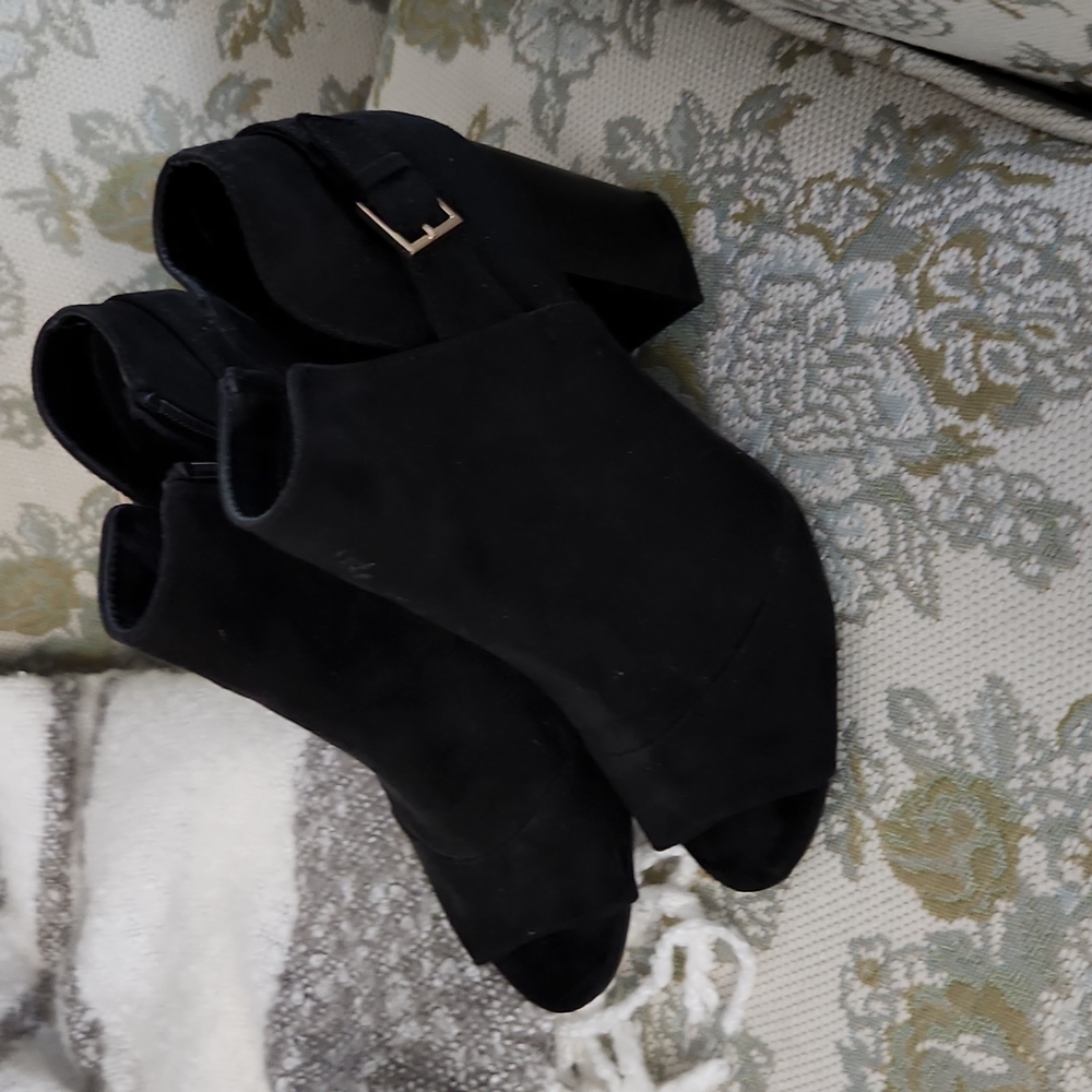 Apt 9 Peep Toe Ankle Booties